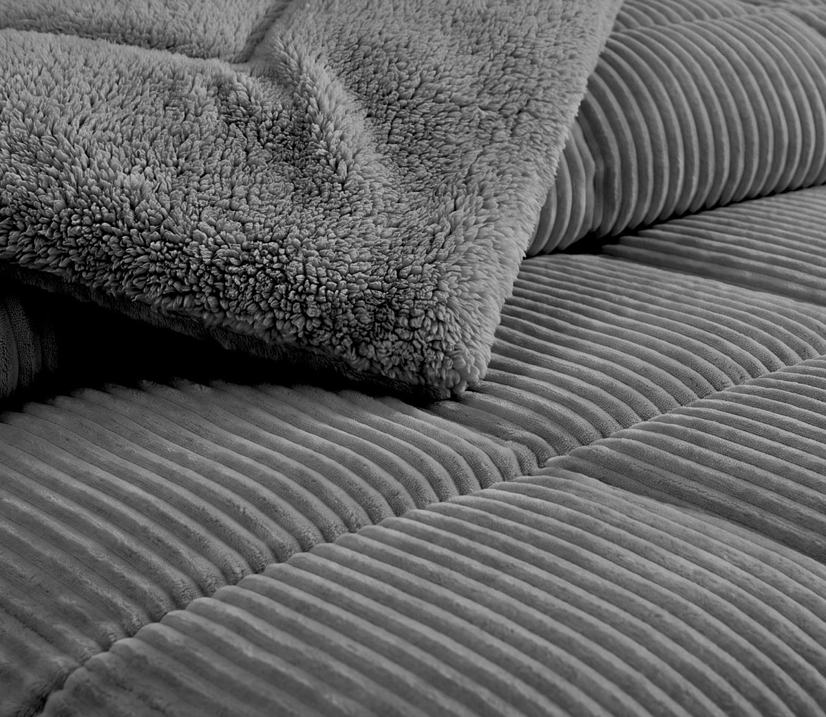 Couvre-lit Sherpa Rubi Gris Foncé