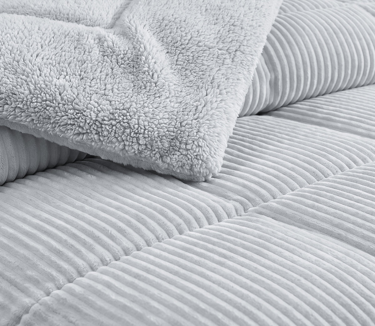 Couvre-lit Sherpa Rubi Gris