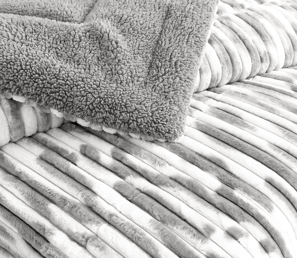 Couvre-lit Sherpa Siena Gris