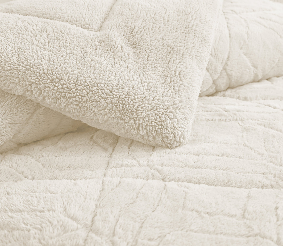 Couvre-lit Sherpa Nuvis Perle
